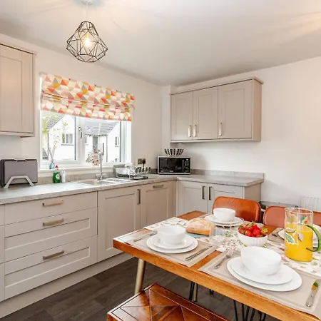 Kendal Explorers 3br House With Free Parking And Ev Holiday home