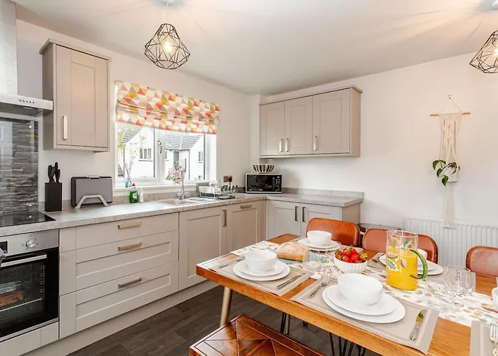 Kendal Explorers 3br House With Free Parking And Ev Holiday home